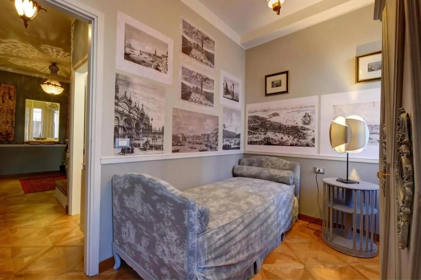 Campanile Alla Canonica Design House Venedig